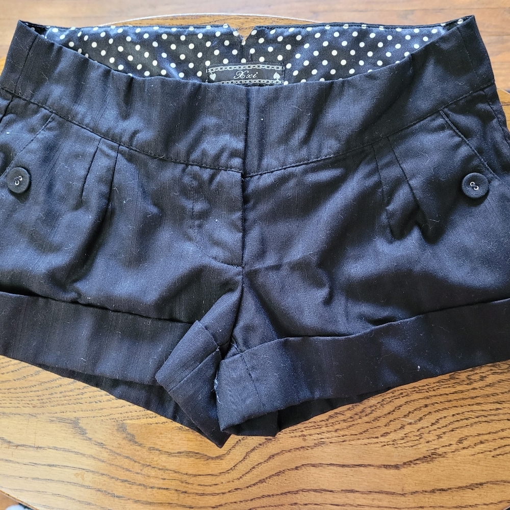 Xxi black dress shorts sz.xs